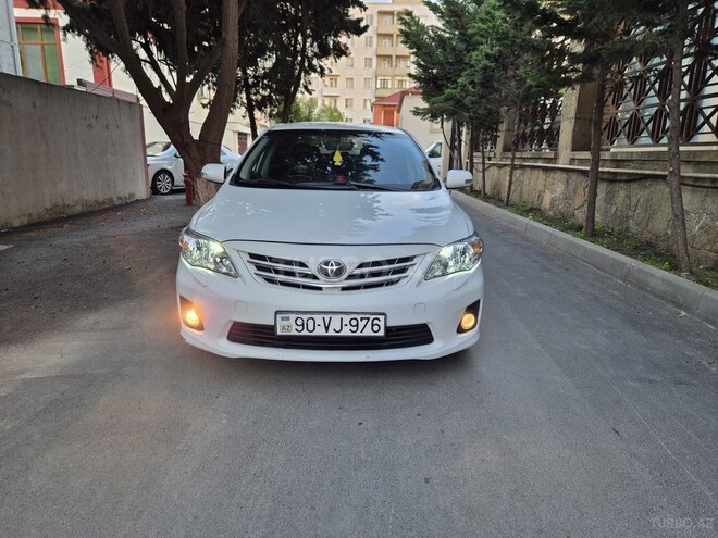 Toyota Corolla 2013, 175,000 km - 1.6 l - Bakı