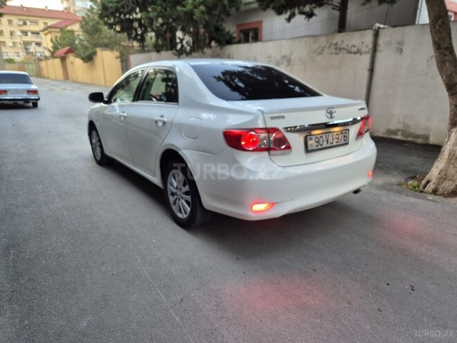 Toyota Corolla 2013, 175,000 km - 1.6 l - Bakı