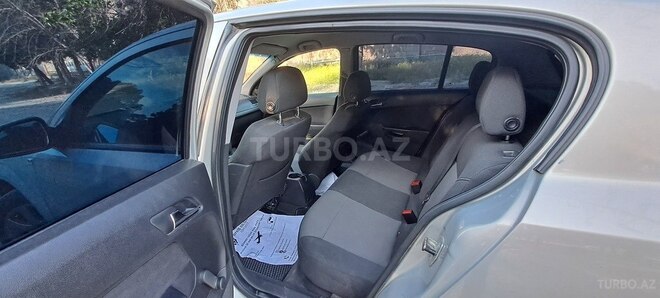 Opel Astra 2010, 323,511 km - 1.3 l - Bakı