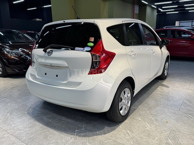 Nissan Note-8