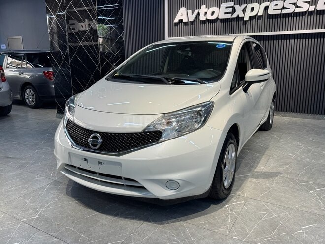 Nissan Note-5