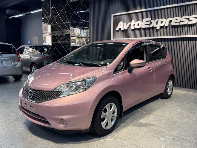 Nissan Note-5