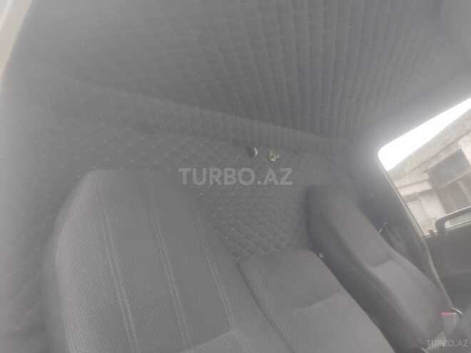Isuzu NPR 66 P 2009, 262,000 km - 4.3 l - Bakı
