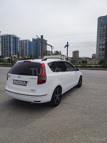 Hyundai i30 2010, 330,000 km - 1.6 l - Bakı