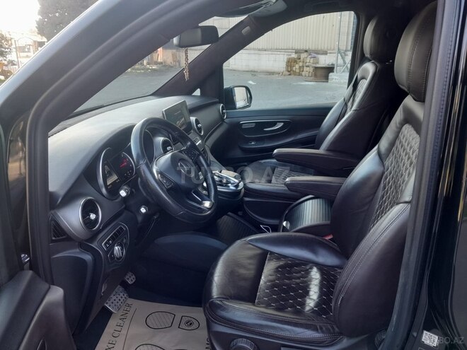 Mercedes V 250-6