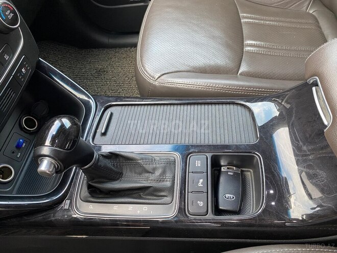 Kia Sorento 2012, 181,200 km - 2.0 l - Ağstafa