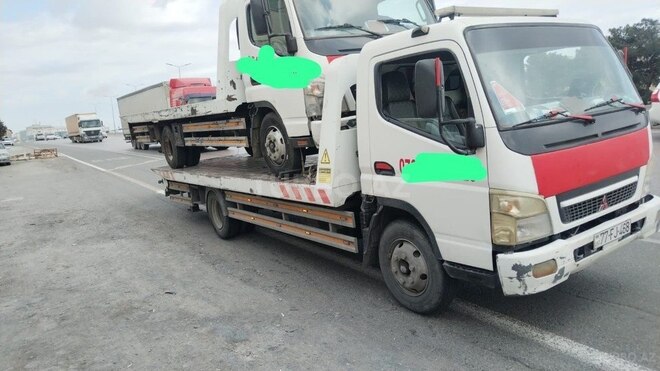 Mitsubishi Canter 2009, 564,088 km - 3.9 l - Bakı