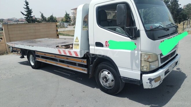 Mitsubishi Canter 2009, 564,088 km - 3.9 l - Bakı