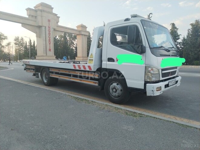 Mitsubishi Canter 2009, 564,088 km - 3.9 l - Bakı