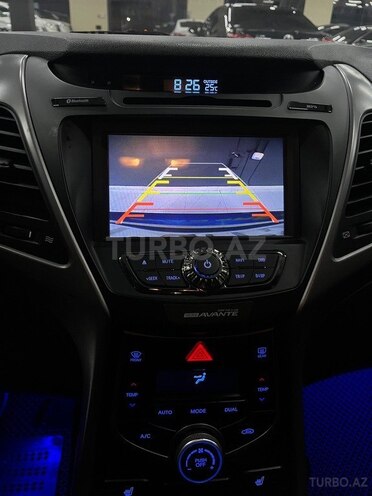 Hyundai Elantra 2015, 176,214 km - 1.6 l - Sumqayıt