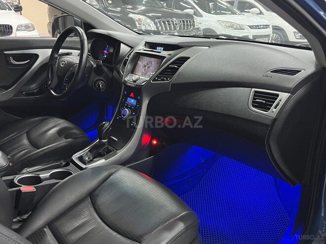 Hyundai Elantra 2015, 176,214 km - 1.6 l - Sumqayıt