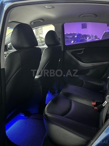 Hyundai Elantra 2015, 176,214 km - 1.6 l - Sumqayıt
