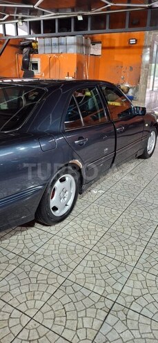 Mercedes E 230 1997, 400,000 km - 2.3 л - Sumqayıt