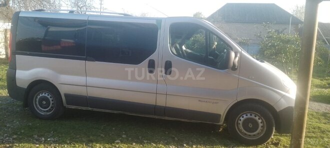 Renault Trafic 2008, 324,000 km - 2.0 l - Astara