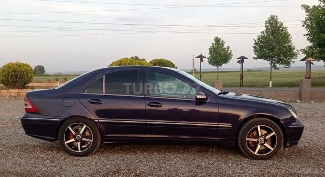Mercedes C 240 2000, 411,000 km - 2.4 l - Beyləqan