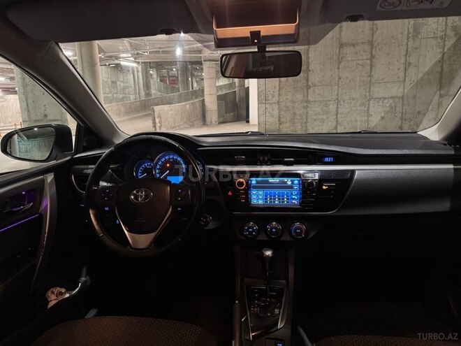 Toyota Corolla 2013, 246,000 km - 1.6 l - Bakı