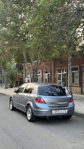 Opel Astra 2004, 287,000 km - 1.4 l - Bakı