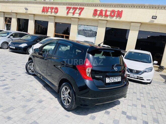 Nissan Note-8