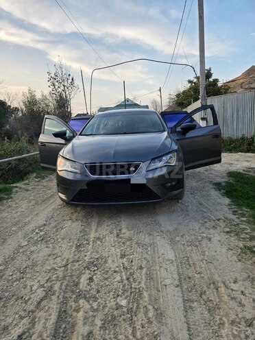 SEAT Leon-13