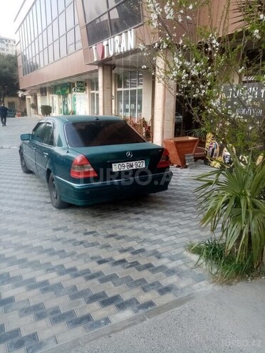 Mercedes C 180 1995, 460,000 km - 1.8 l - Bakı