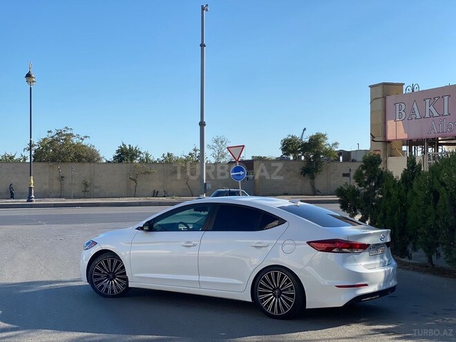 Hyundai Elantra 2017, 169,882 km - 2.0 l - Bakı
