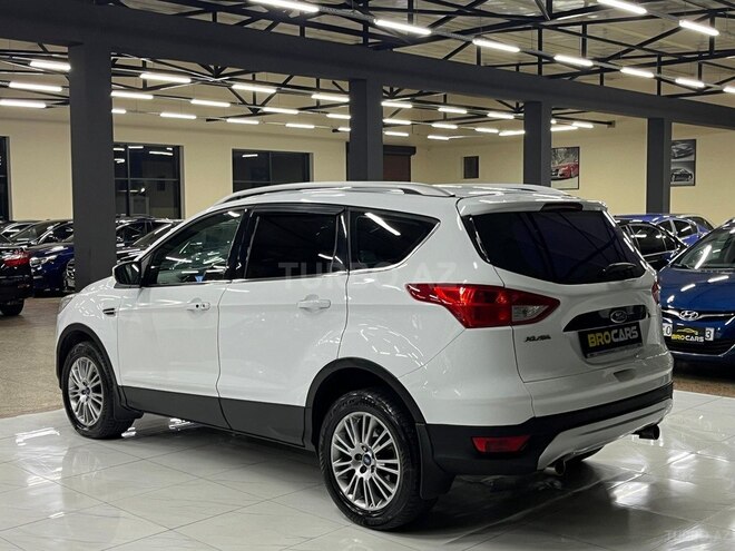 Ford Kuga 2013, 258,470 km - 1.6 l - Sumqayıt