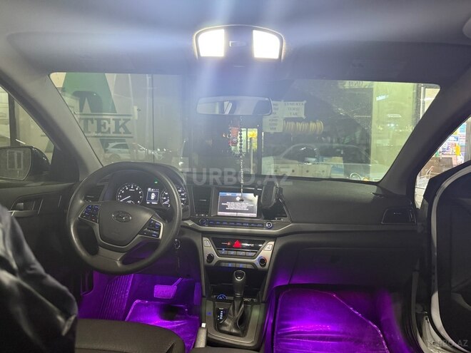 Hyundai Elantra 2017, 169,882 km - 2.0 l - Bakı