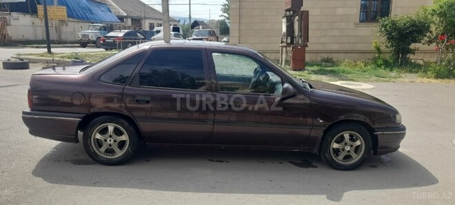 Opel Vectra 1995, 690,000 km - 1.6 l - Bakı