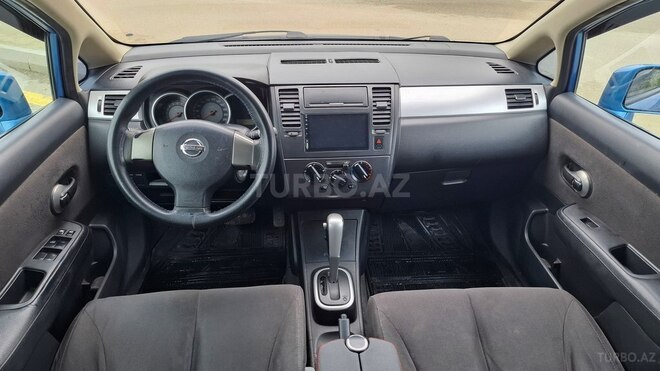 Nissan Tiida-9