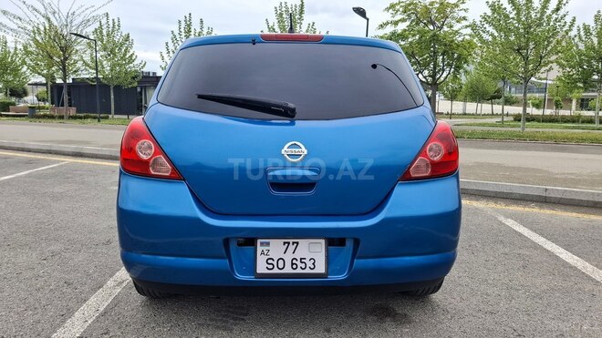 Nissan Tiida-5