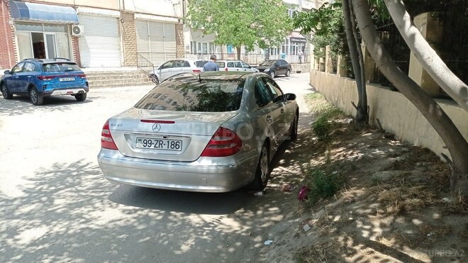 Mercedes E 240 2002, 270,000 km - 2.6 l - Bakı