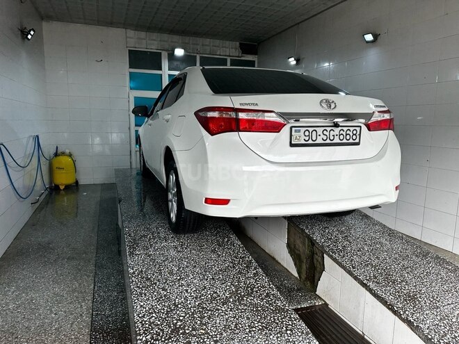 Toyota Corolla 2014, 179,595 km - 1.6 l - Bakı
