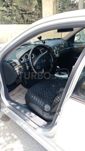 Mercedes E 240 2002, 270,000 km - 2.6 l - Bakı