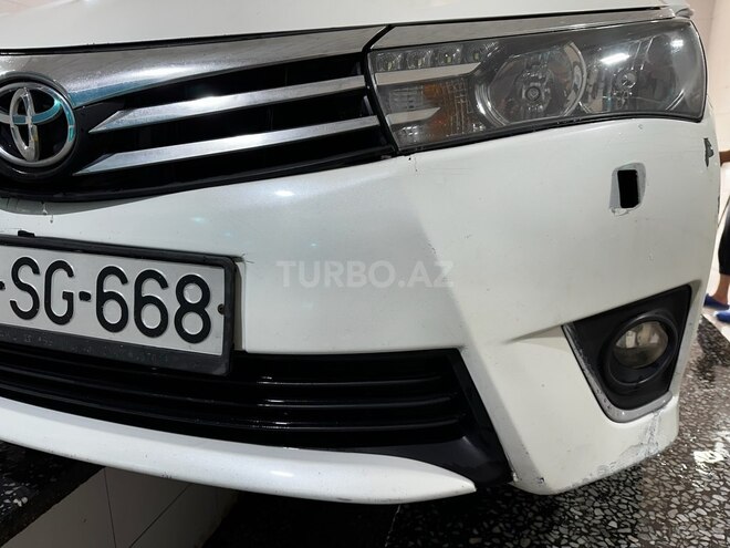 Toyota Corolla 2014, 179,595 km - 1.6 l - Bakı