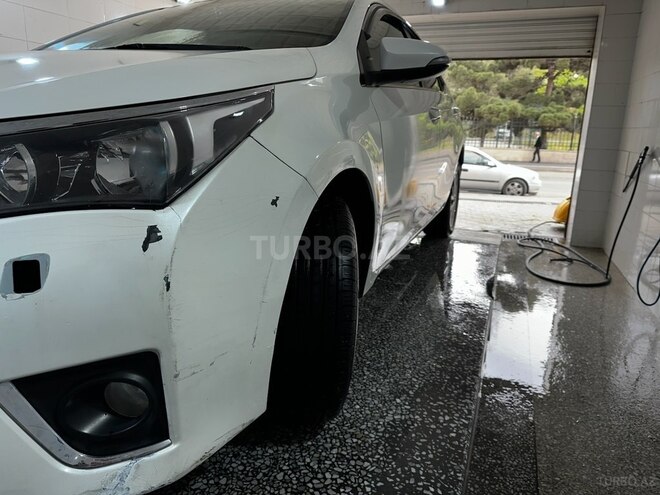 Toyota Corolla 2014, 179,595 km - 1.6 l - Bakı