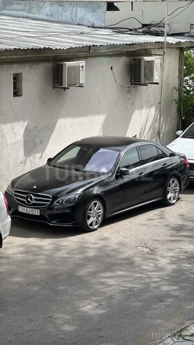 Mercedes E 220 d-2