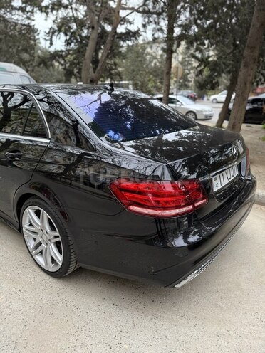 Mercedes E 220 d-8