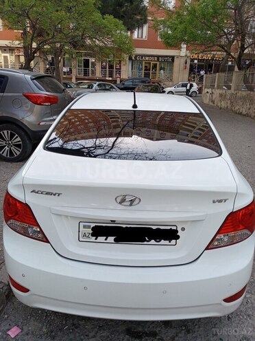 Hyundai Accent 2011, 228,000 km - 1.6 l - Bakı