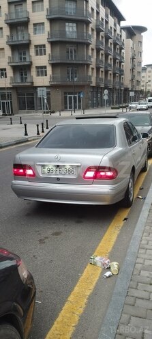 Mercedes E 270 1999, 366,000 km - 2.7 l - Bakı