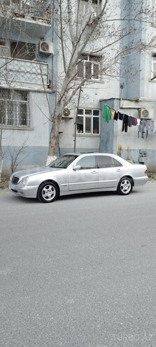 Mercedes E 270 1999, 366,000 km - 2.7 l - Bakı