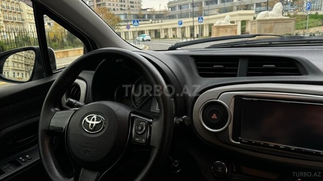 Toyota Vitz 2019, 80,000 km - 1.5 l - Bakı