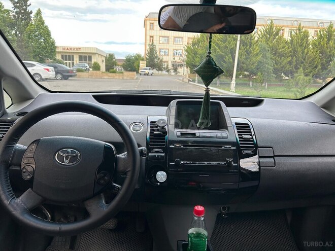 Toyota Prius 2006, 280,000 km - 1.5 l - Ucar