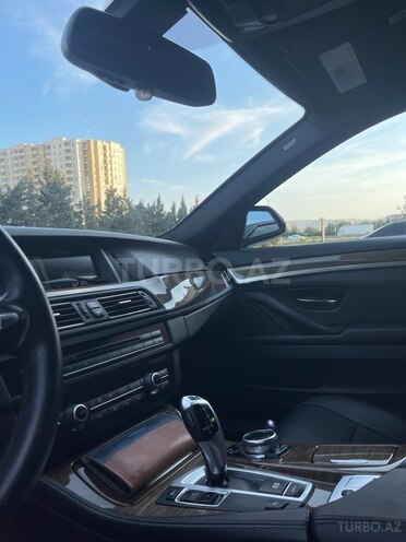 BMW 528-12