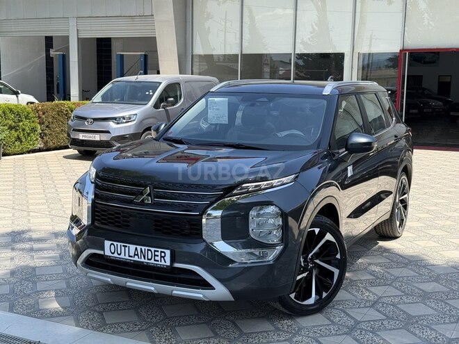 Mitsubishi Outlander-4