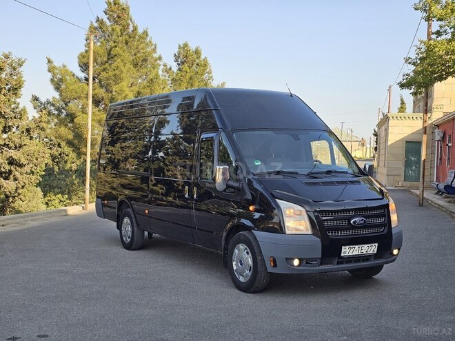 Ford Transit-19