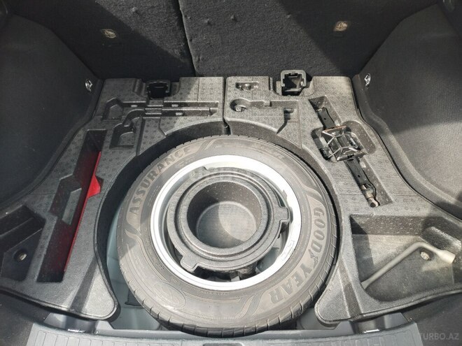 Toyota Prius-15