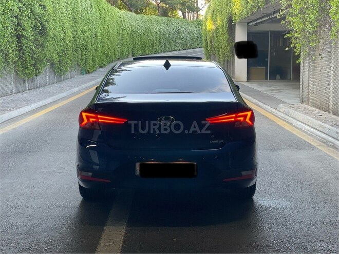 Hyundai Elantra 2019, 134,380 km - 2.0 l - Bakı