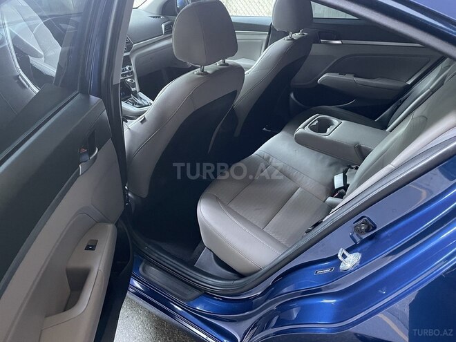 Hyundai Elantra 2019, 134,380 km - 2.0 l - Bakı