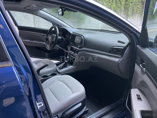 Hyundai Elantra 2019, 134,380 km - 2.0 l - Bakı