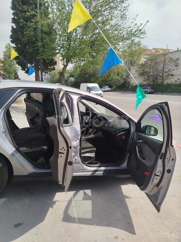 Ford Focus 2013, 190,000 km - 1.6 л - Bakı
